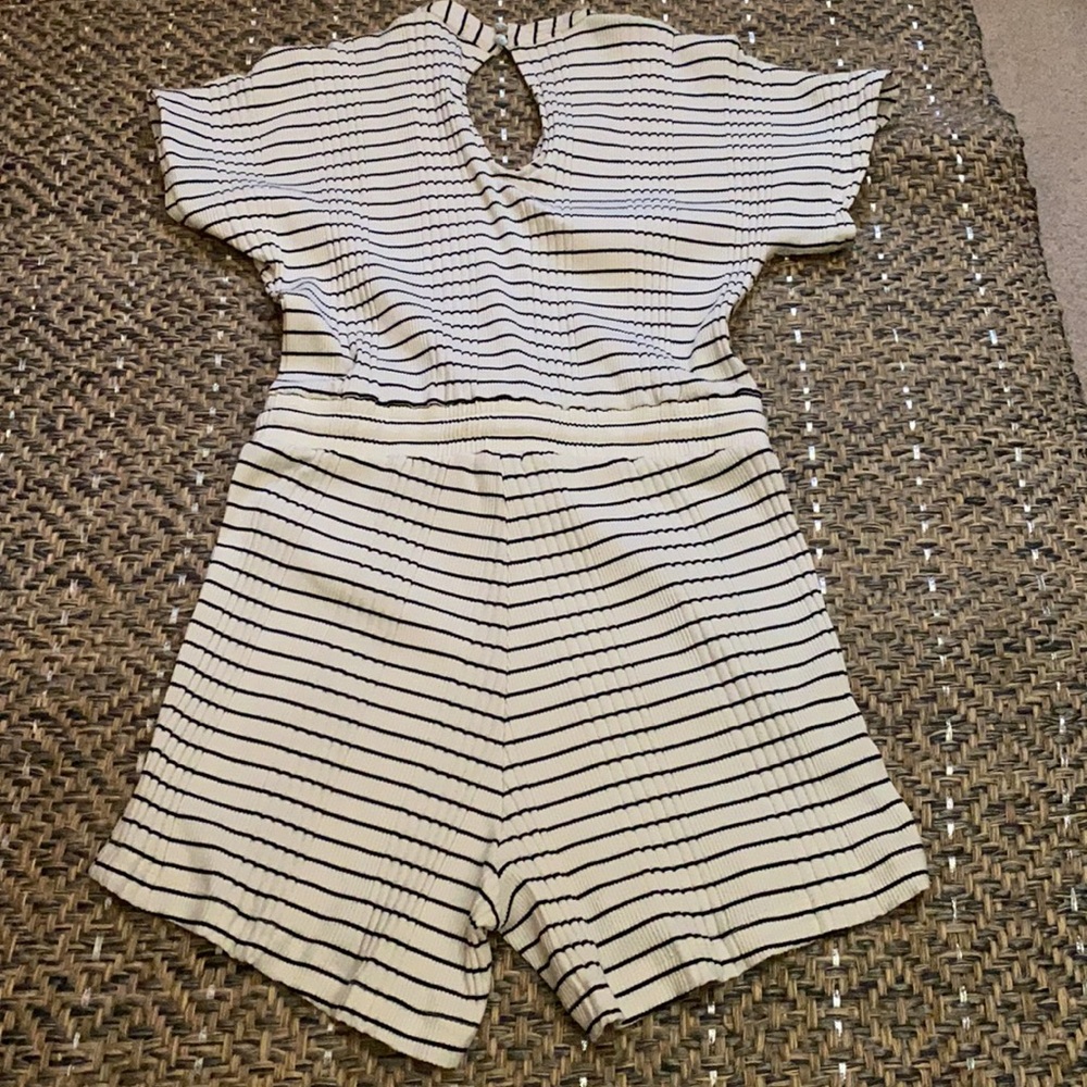 Romper - Picture 2 of 2